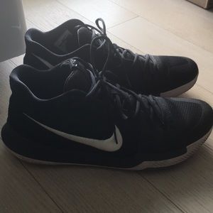 Nike Kyrie 3